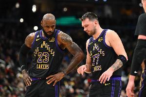 NBA开拓者vs太阳_NBA开拓者vs太阳实时直播_NBA开拓者vs太阳高清流畅观看