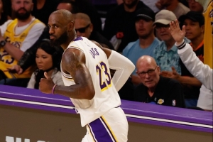 NBA尼克斯vs马刺_NBA尼克斯vs马刺高清直播_NBA尼克斯vs马刺在线观看无插件